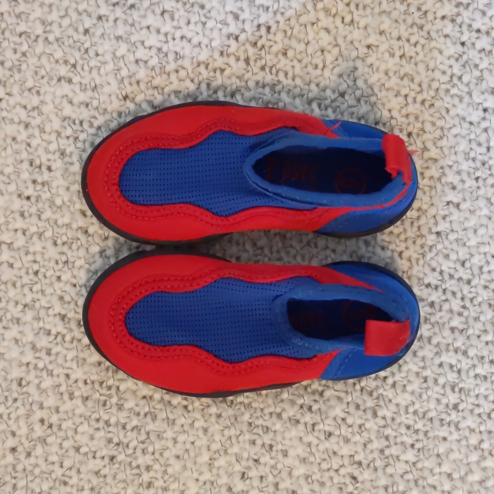 Water shoes [Like New!]